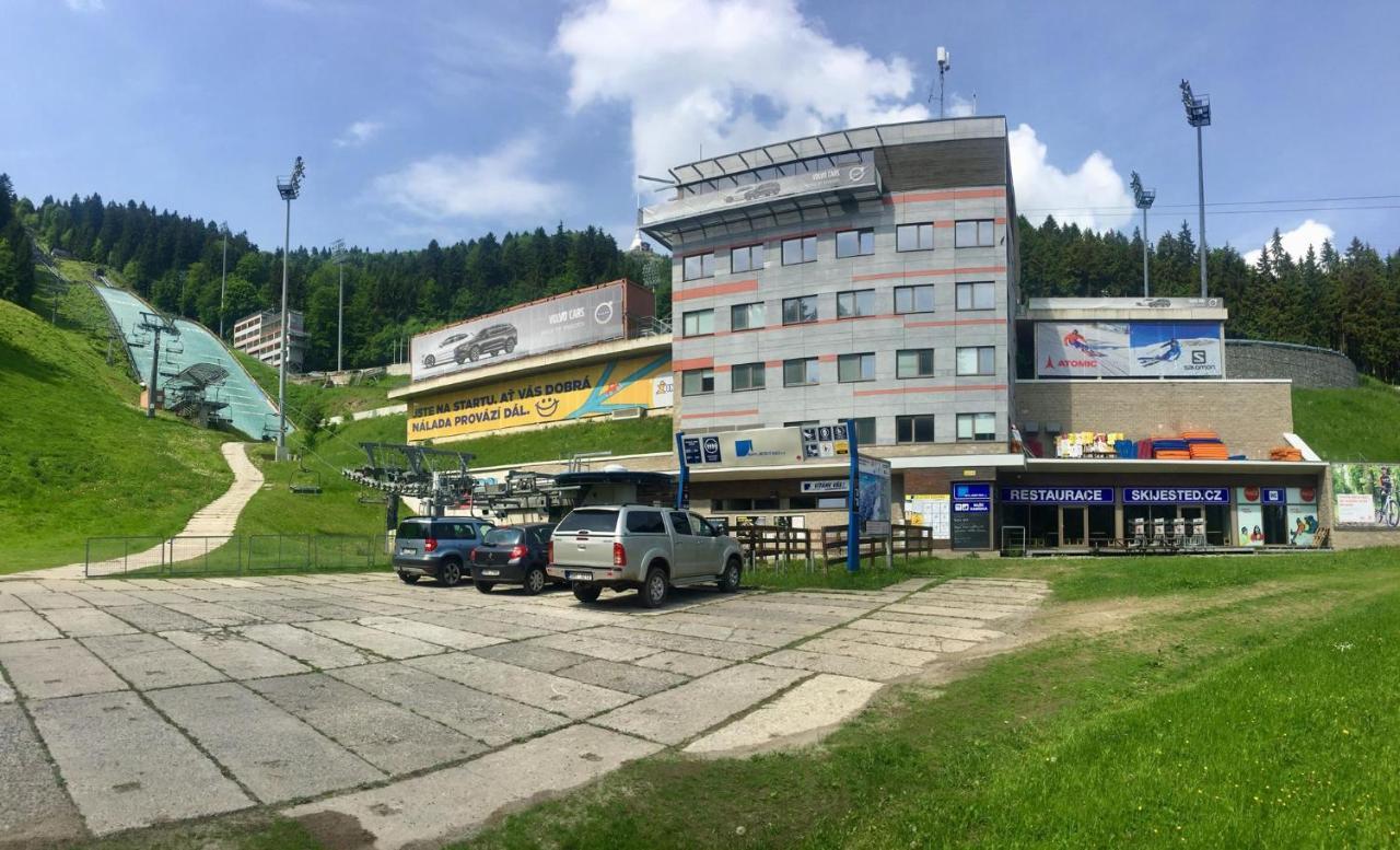 Hotel Mustek リベレツ エクステリア 写真