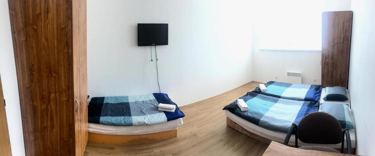 Hotel Mustek リベレツ エクステリア 写真